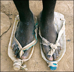 [صورة: poor.jpg]